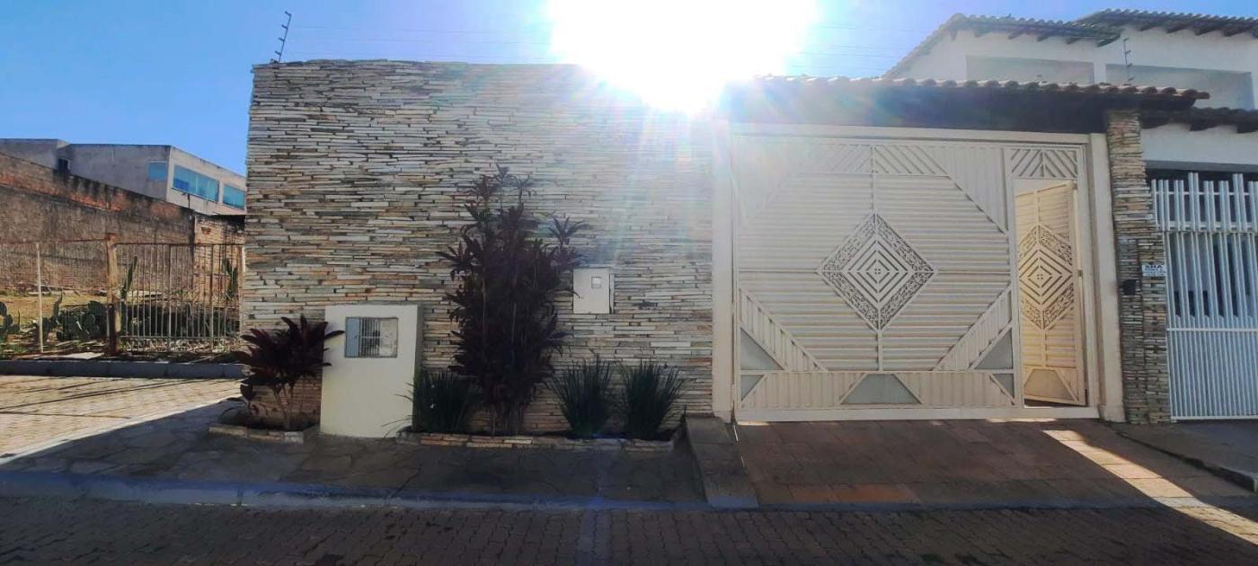 Casa, 2 quartos, 400 m² - Foto 1